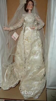 RARE Ashton Drake Cindy McClure Caroline doll, 18, Stunning