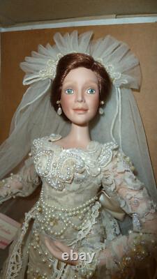 RARE Ashton Drake Cindy McClure Caroline doll, 18, Stunning
