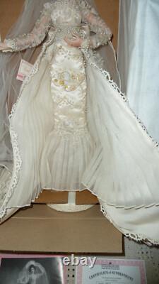 RARE Ashton Drake Cindy McClure Caroline doll, 18, Stunning