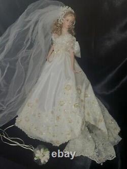 RARE. MELODY By Cindy McClure Ashton Drakes Porcelain Bride 22 Doll MINT/BOX