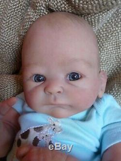Realistic lifelike OOAK reborn baby doll 17 Tasha Edenholm preemie/newborn boy