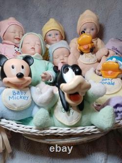 Set Of 6 Ashton Drake Disney Babies in Dreamland Porcelain Dolls With Basket Set Of 6 Ashton Drake Disney Babies in Dreamland Porcelain Dolls With Basket