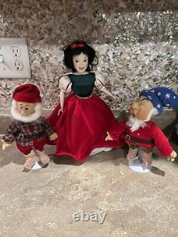 Snow White and the Seven Dwarfs Complete Set of 8 Ashton-Drake Porcelain Dolls
