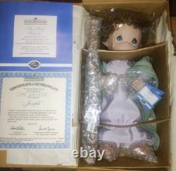 THE HOLY FAMILY #92401 Ashton Drake Precious Moments COME LET US ADORE HIM NIB THE HOLY FAMILY #92401 Ashton Drake Precious Moments COME LET US ADORE HIM NIB