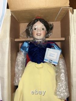 The Ashton-Drake Galleries Disney Snow White Porcelain Doll Figurines In Box COA