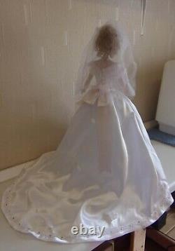 The Ashton Drake galleries Paulette porcelain bride doll 2001