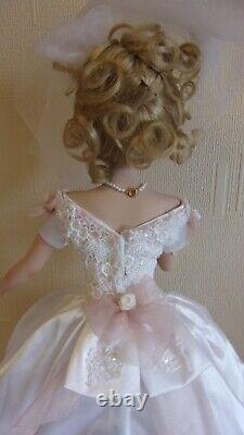 The Ashton Drake galleries Paulette porcelain bride doll 2001