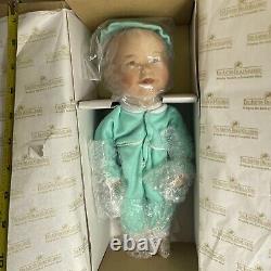 The Ashton Drake galleries doll-green / Teal Outlet-MINT NEW IN BOX? -12