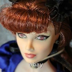 The Brides of DRACULA Lucy ASHTON DRAKE INTEGRITY TOYS Fashion Royalty