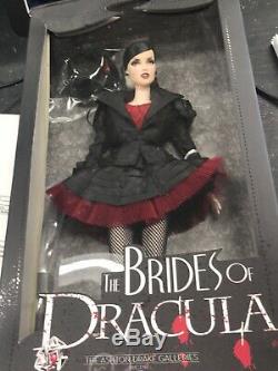 The Brides of Dracula Mina Ashton Drake Galleries Couture Fantasy New in Box