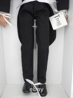 Trent Osborn Formal Introduction Gene Dolls Mel Odom Mib Nrfb