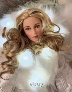 Very Rare Ashton Drake Vinyl Musical Doll Silent Night Angel 25 in