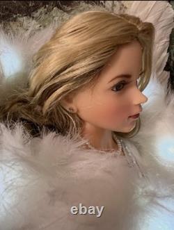 Very Rare Ashton Drake Vinyl Musical Doll Silent Night Angel 25 in