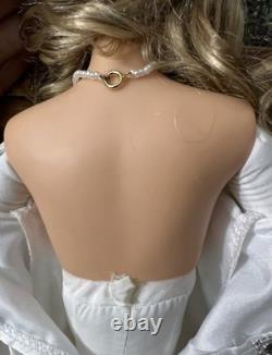 Very Rare Ashton Drake Vinyl Musical Doll Silent Night Angel 25 in