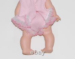 Vintage Ashton Drake 2002 Bewitched Tabatha Doll w COA & Reg Card