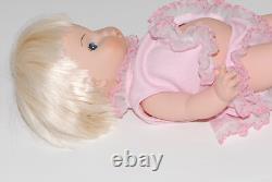Vintage Ashton Drake 2002 Bewitched Tabatha Doll w COA & Reg Card