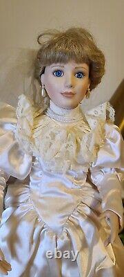 Vintage Ashton Drake Bride Doll Lisa 20 Beautiful Dress With Long Train