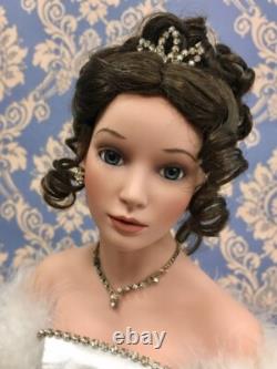 Winter splendor bride doll Ashton drake NIB w COA